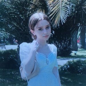 Meet your Posher, Carina